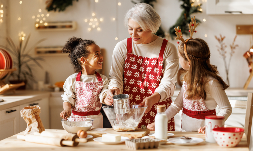 8 Ways to Engage Children in the Holiday Spirit at Home