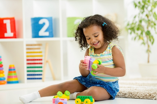Enhancing Early Childhood Development Through Educational Toys: